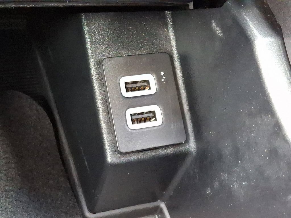 Certified 2020 Ford Edge SE image 23