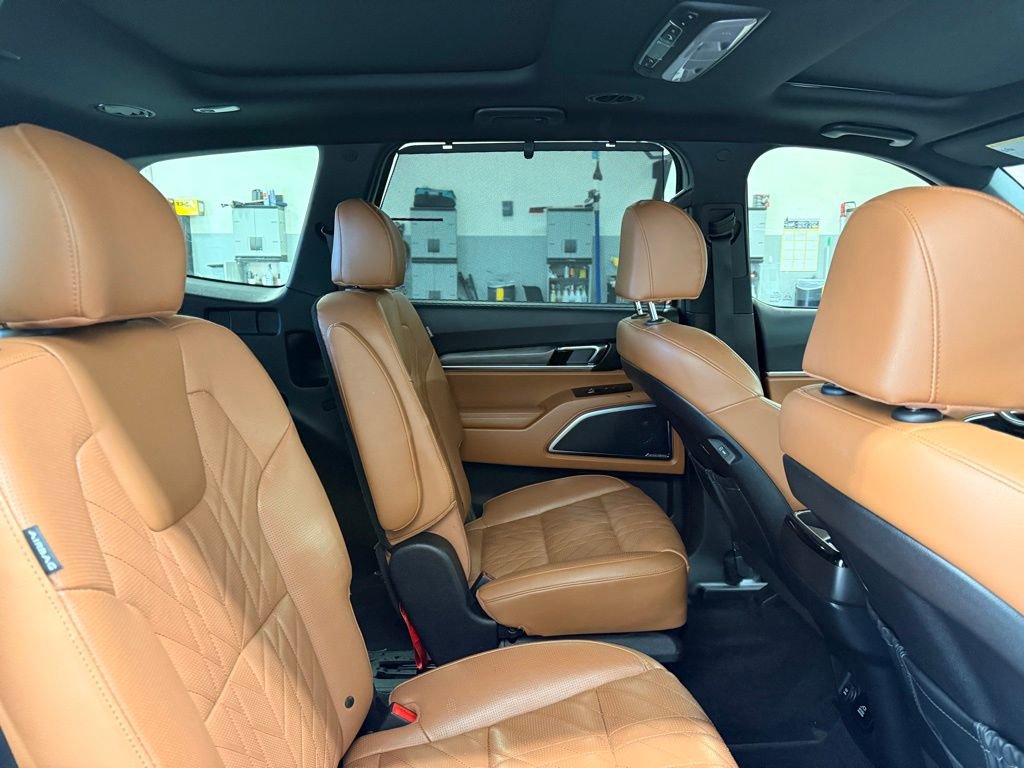 Used 2023 Kia Telluride SX image 28