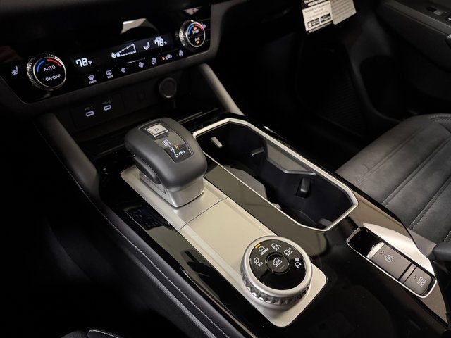 New 2026 Mitsubishi Outlander SE FWD image 18