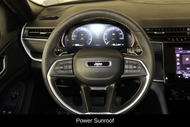Used 2024 Jeep Grand Cherokee Altitude RWD image 7