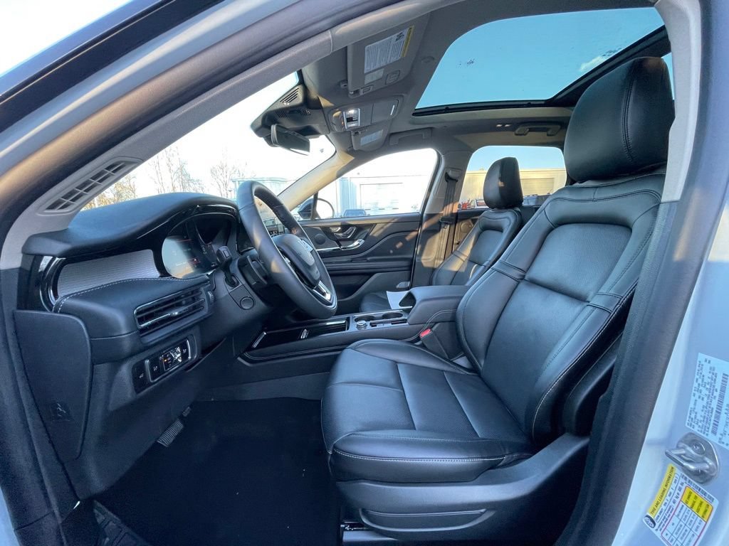 New 2026 Lincoln Corsair Reserve FWD image 17