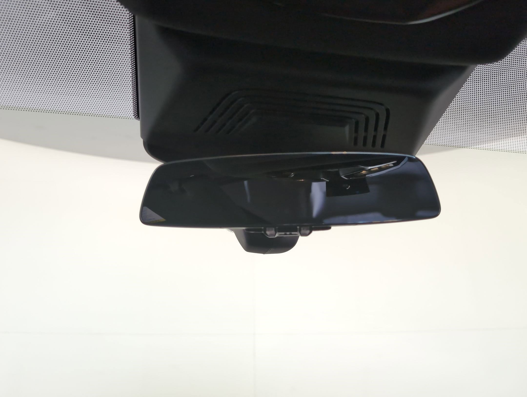 Used 2026 BMW iX xDrive45 w/ M Sport Package image 17