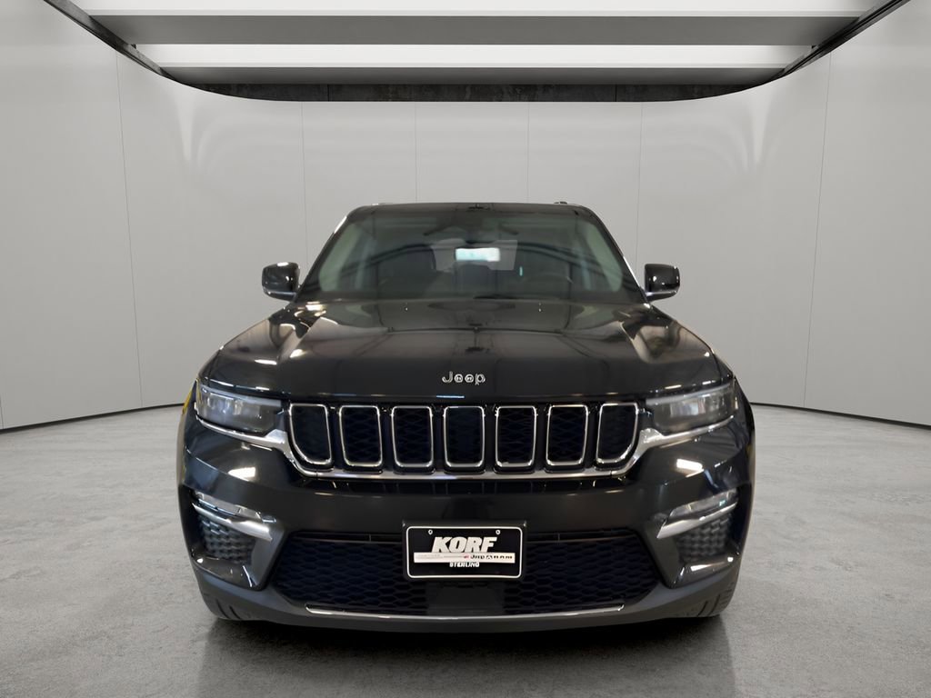 Used 2023 Jeep Grand Cherokee Limited image 2