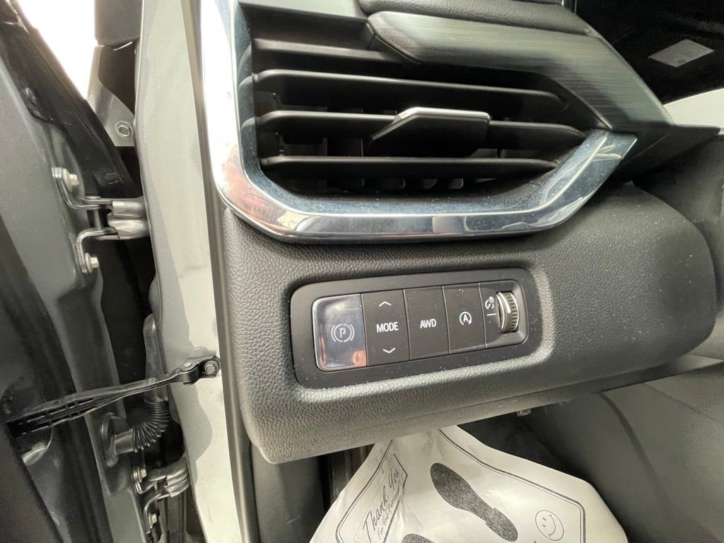 Used 2025 GMC Acadia Elevation AWD/4WD image 15