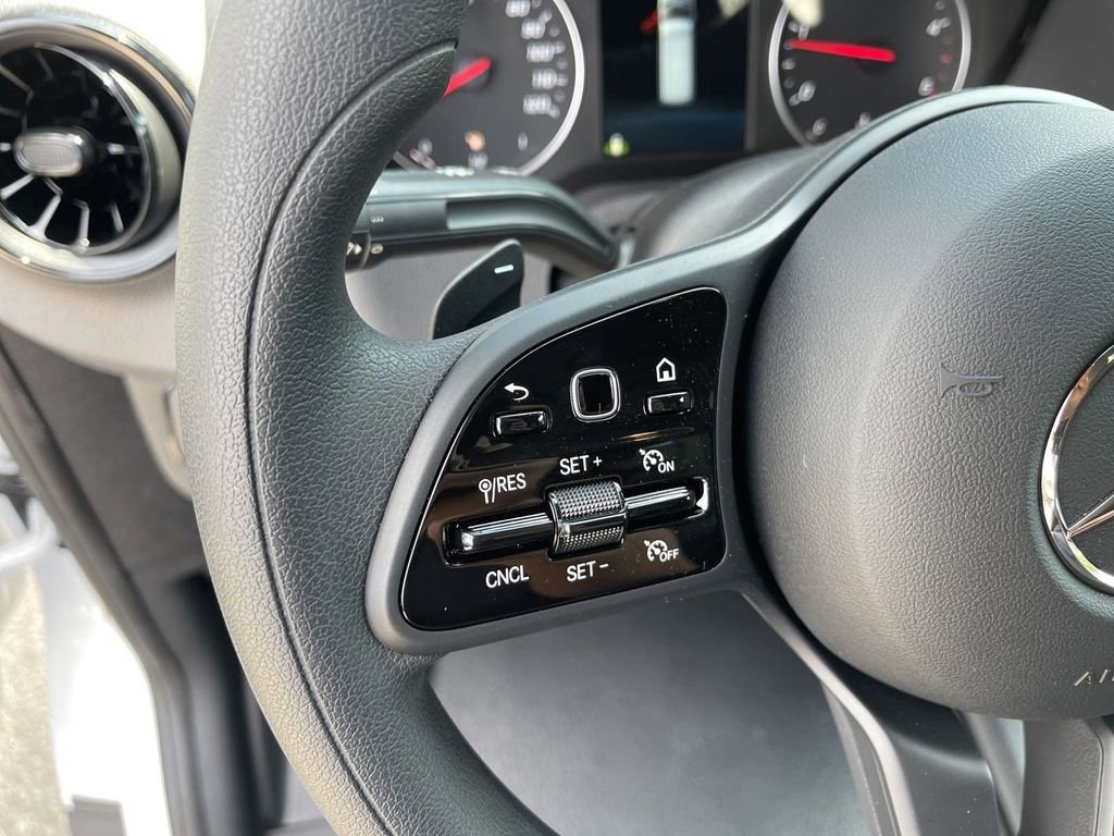 Used 2024 Mercedes-Benz Sprinter 2500 image 18