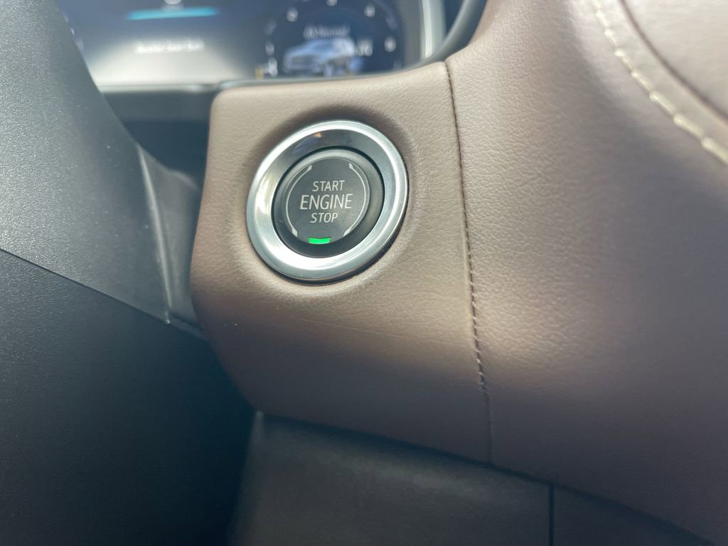 Used 2023 Chevrolet Suburban High Country w/ Premium Package 2 image 24