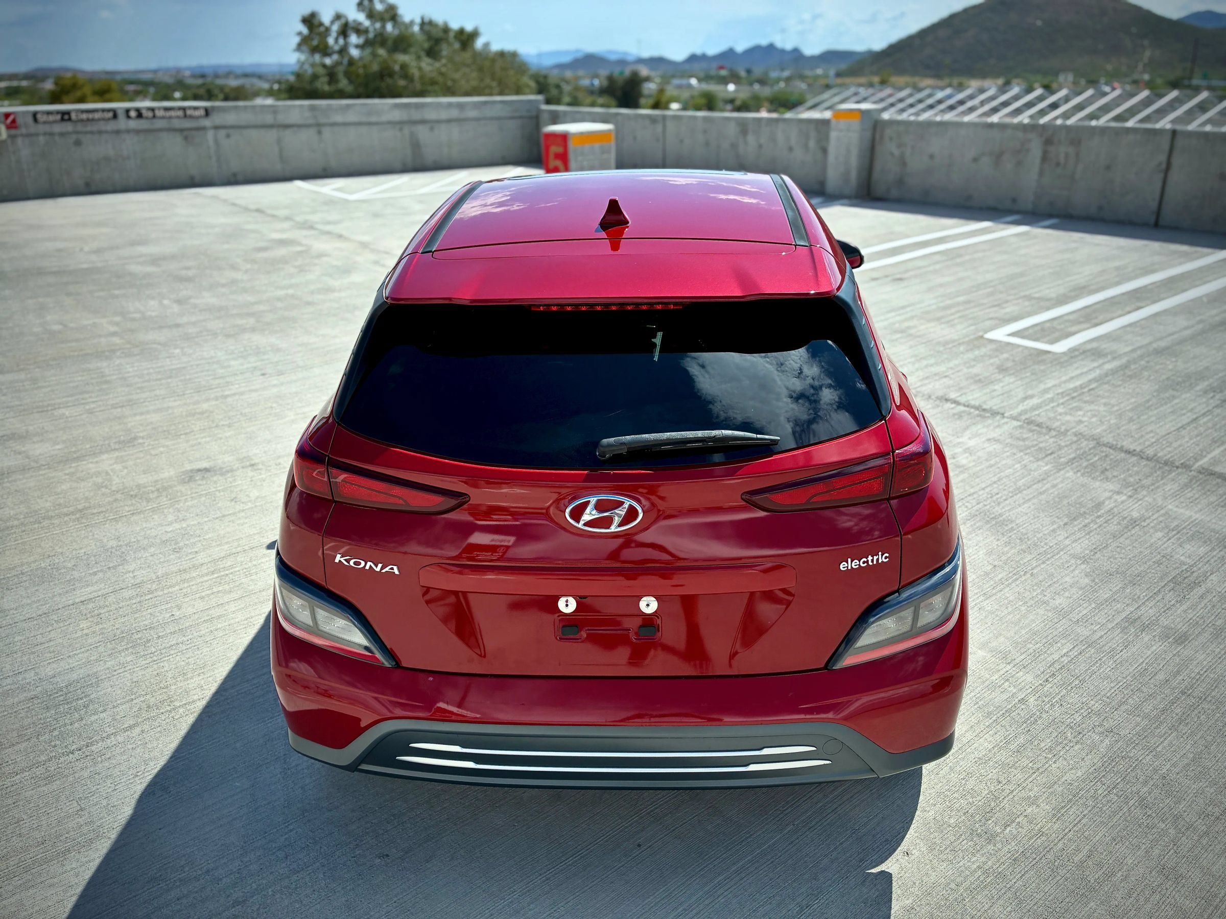Used 2022 Hyundai Kona SEL w/ Convenience Package FWD image 8