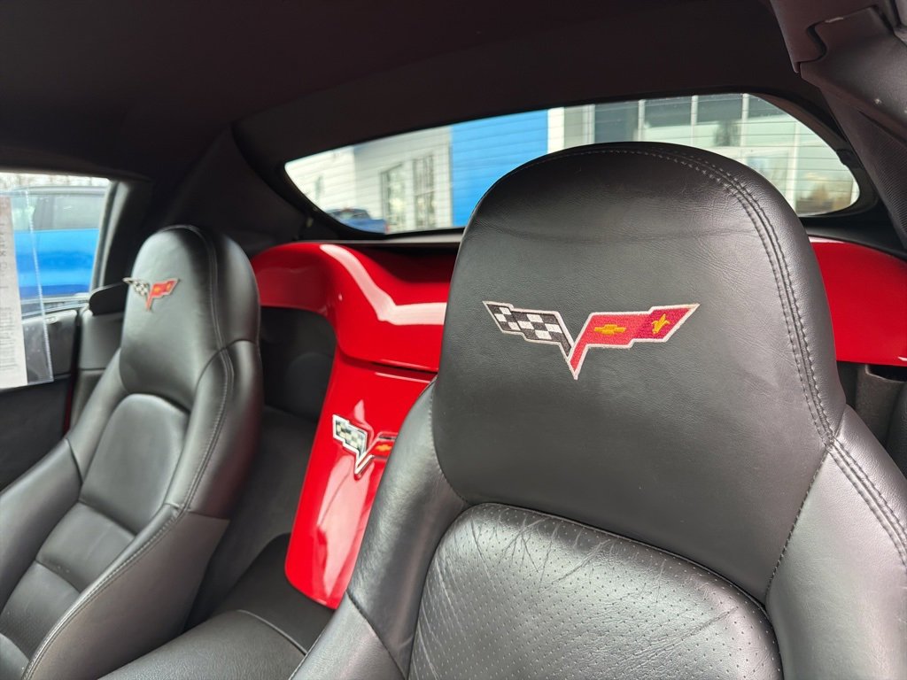 Used 2005 Chevrolet Corvette Base w/ Preferred Equipment Group image 11