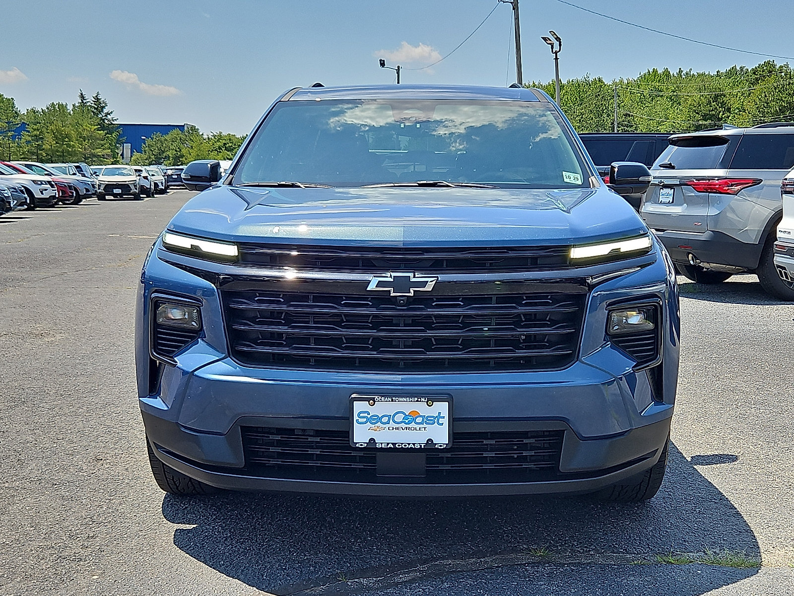 Certified 2024 Chevrolet Traverse LT w/ Midnight/Sport Edition AWD/4WD image 2