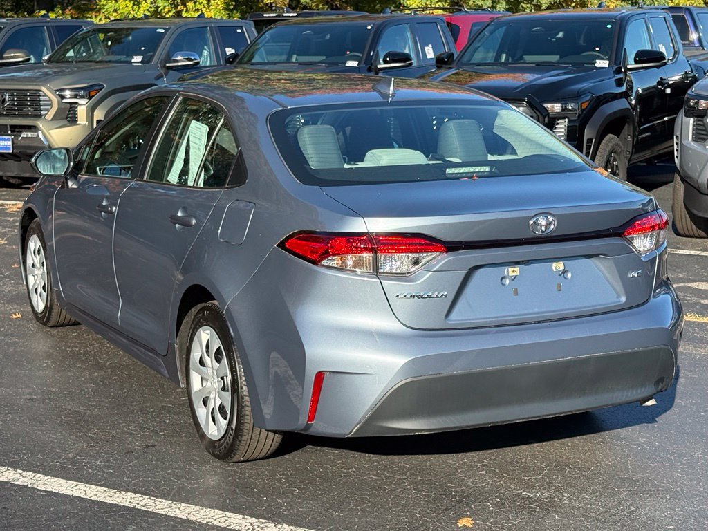 Certified 2024 Toyota Corolla LE FWD image 5