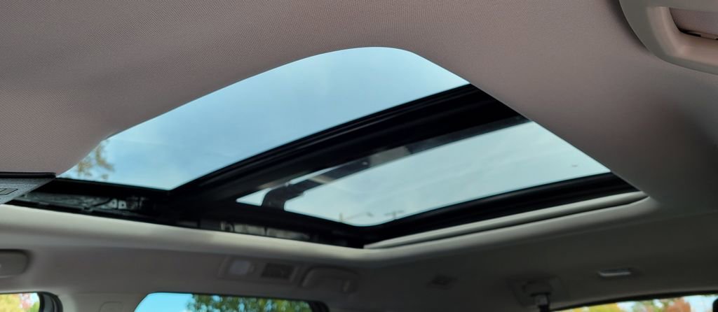 New 2025 Nissan Pathfinder SV image 36