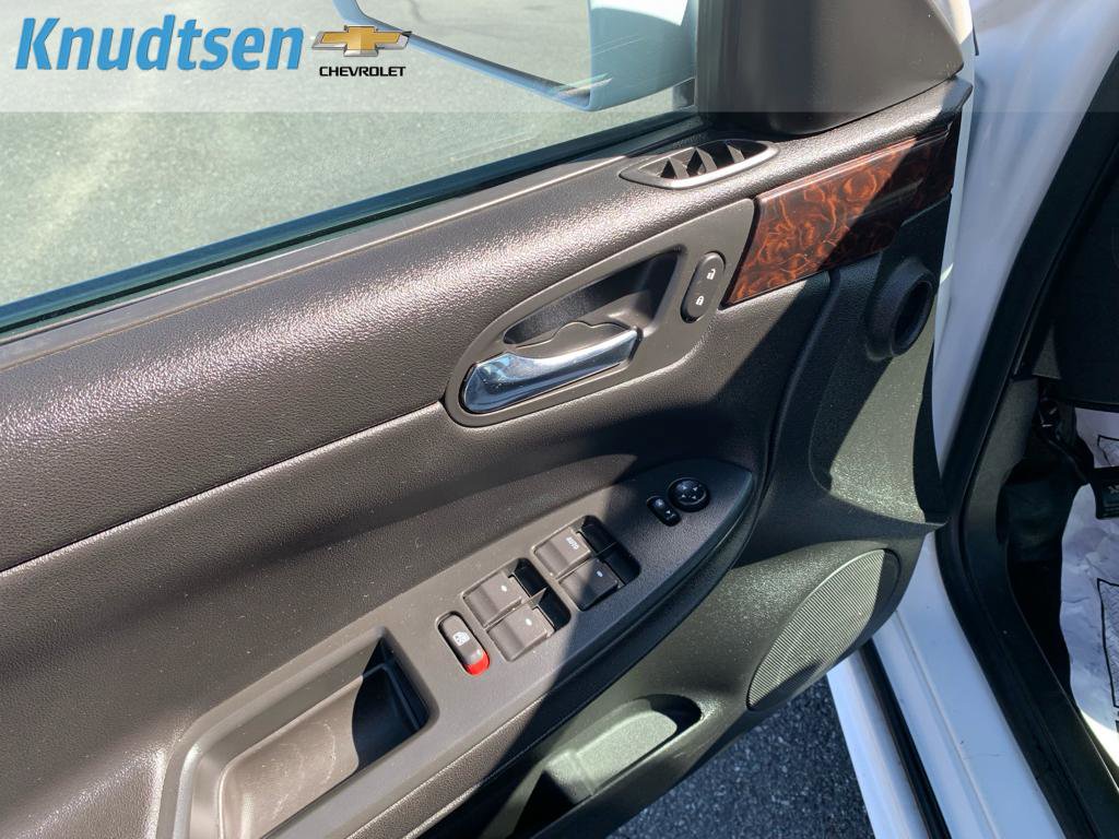 Used 2012 Chevrolet Impala LTZ image 21