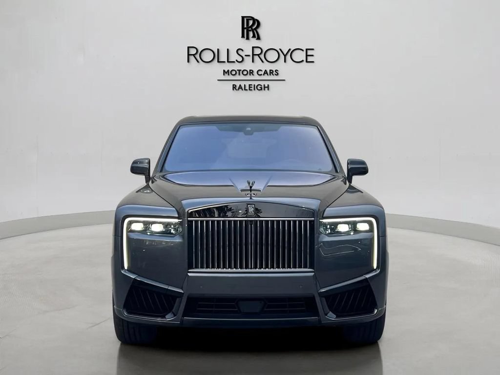 Certified 2025 Rolls-Royce Cullinan Black Badge AWD/4WD image 5