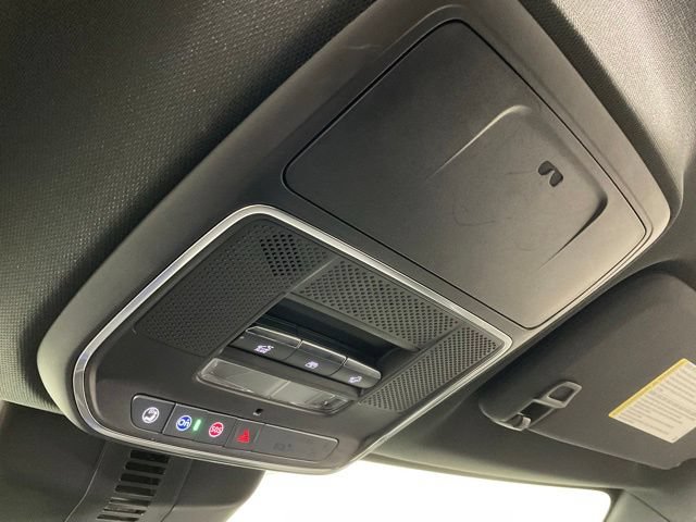 Used 2025 Buick Enclave Avenir w/ Super Cruise Package FWD image 26