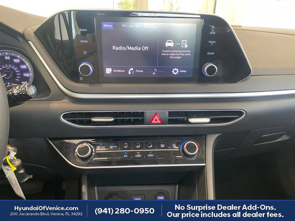 Certified 2023 Hyundai Sonata SE w/ Cargo Package FWD image 18