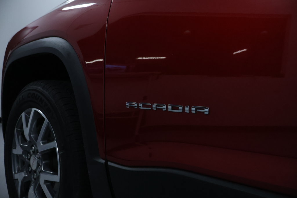 Used 2023 GMC Acadia SLT AWD/4WD image 11