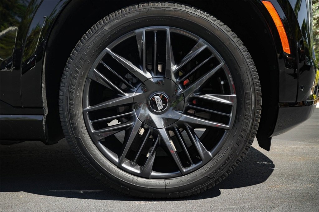 Used 2025 Cadillac Escalade IQ Sport 2 w/ LPO, ONYX Package image 12