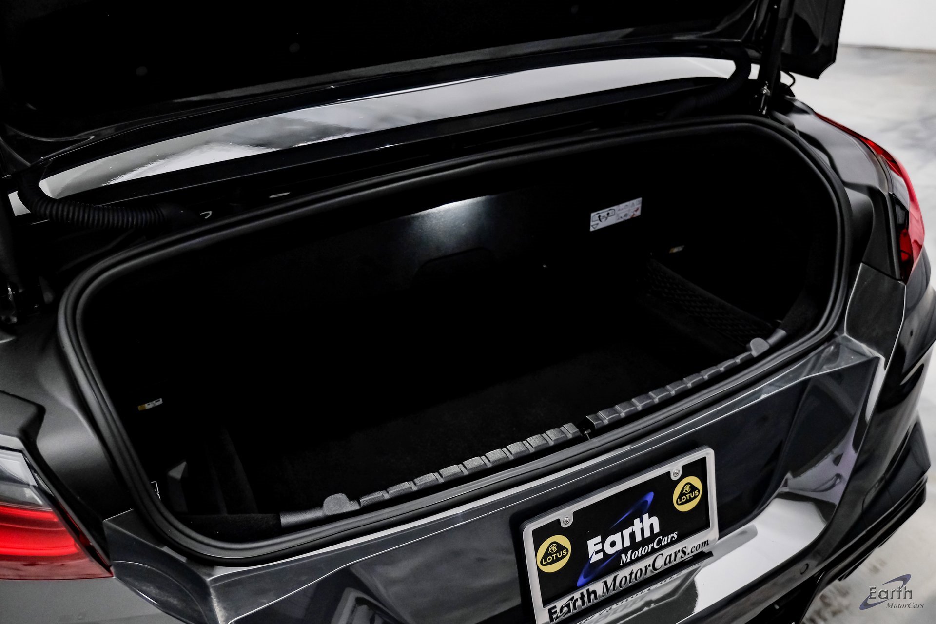 Used 2022 BMW M8 Competition w/ M Carbon Exterior Package image 99