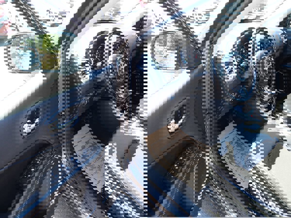 Used 2020 Jeep Compass Latitude image 10