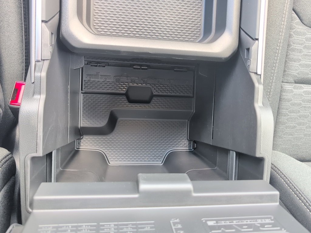 New 2025 RAM 1500 4x4 Crew Cab image 31