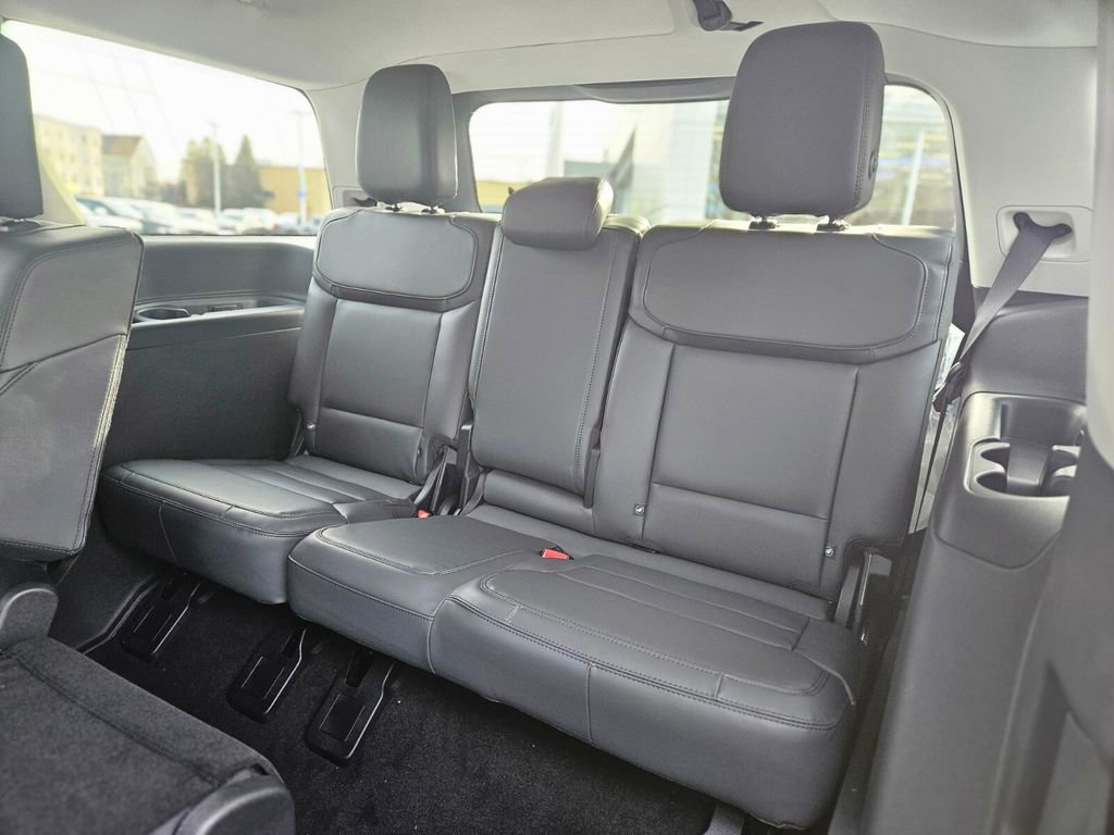 New 2026 Ford Expedition Active image 12