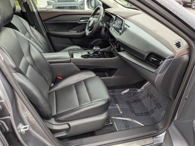 Used 2021 Nissan Rogue SV w/ Premium Package image 5