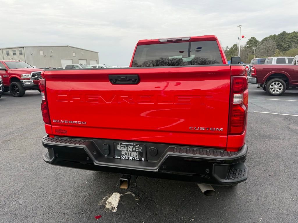 Used 2025 Chevrolet Silverado 2500 Custom w/ Custom Value Package image 6