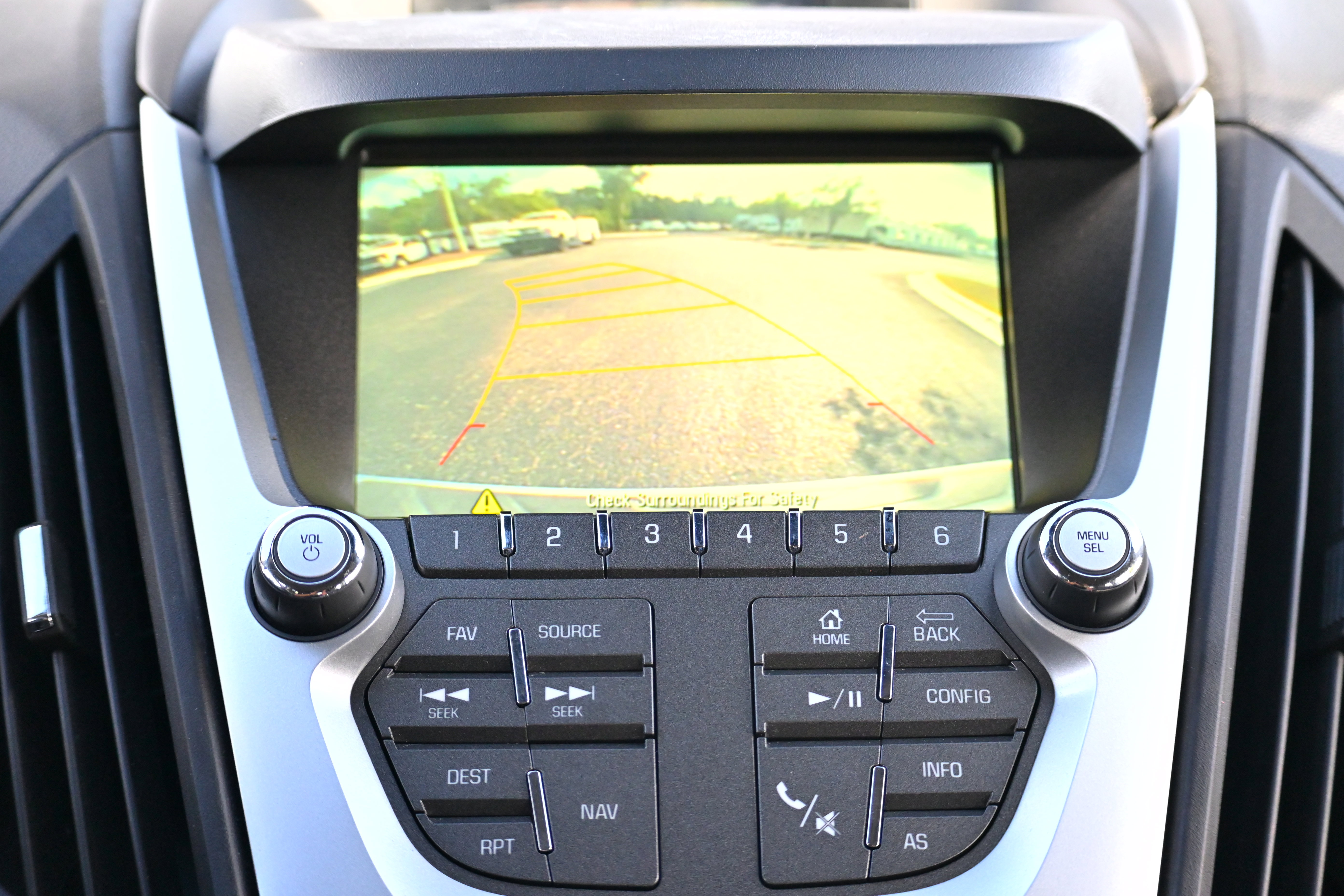 Used 2017 Chevrolet Equinox Premier w/ Enhanced Convenience Package image 16