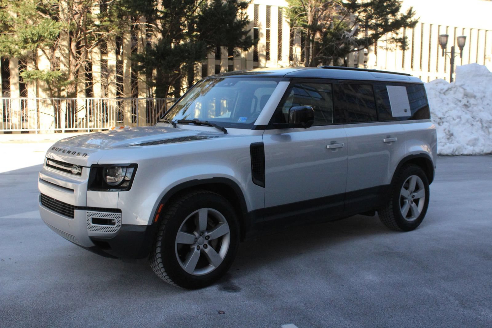 Used 2020 Land Rover Defender 110 First Edition AWD/4WD image 13