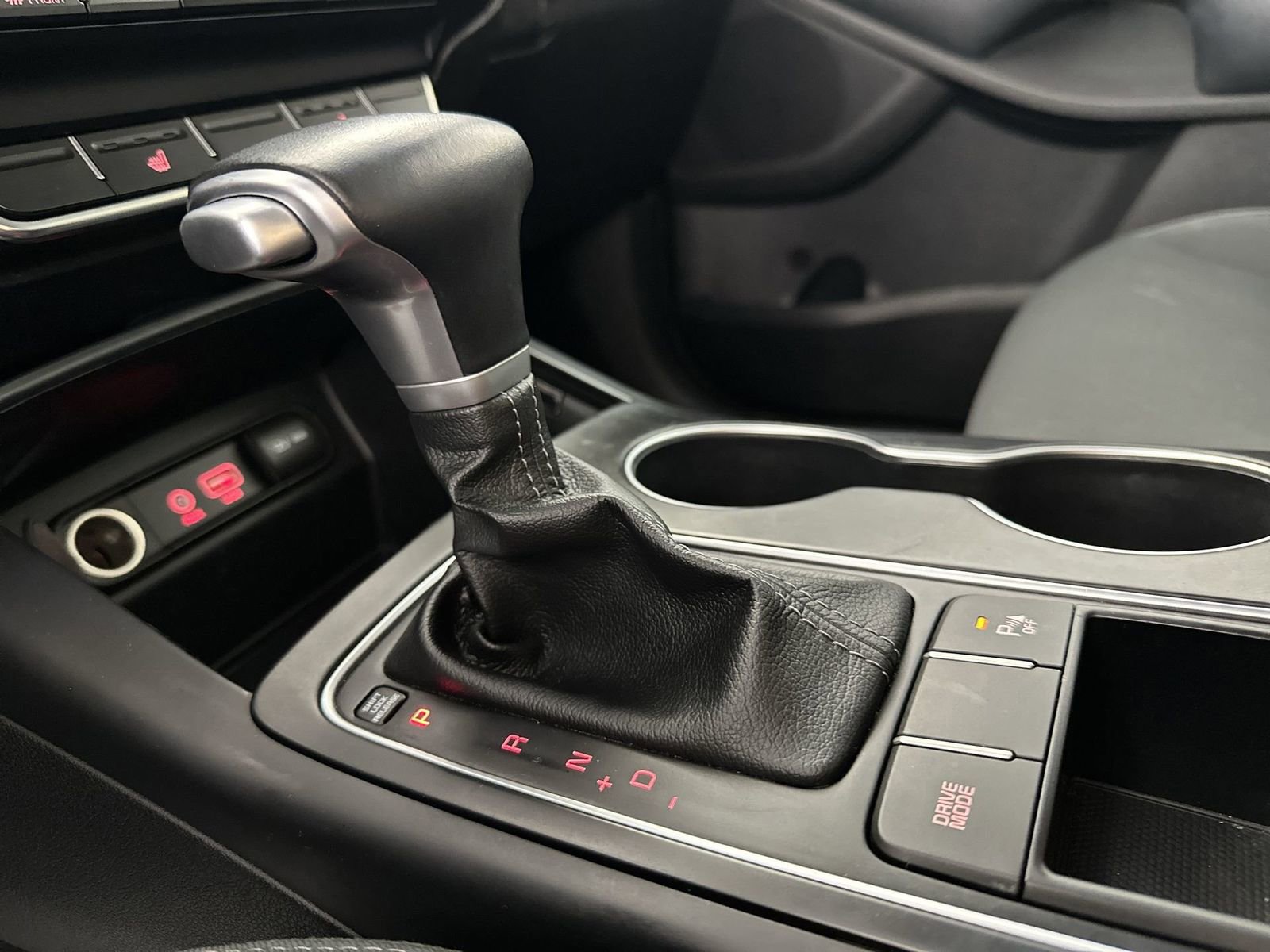 Used 2020 Kia Sorento S image 24