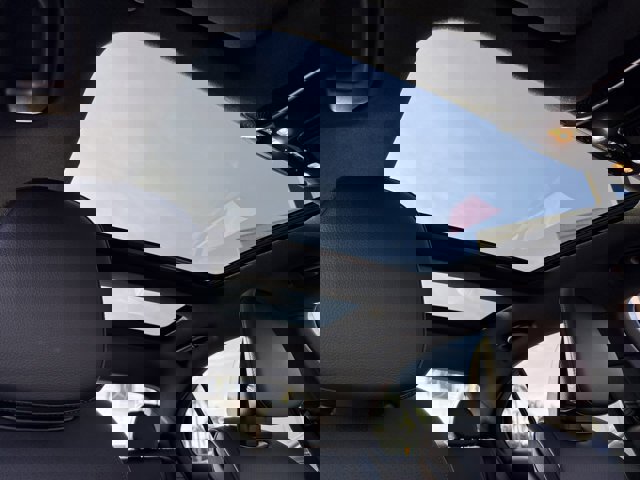 Used 2025 Mercedes-Benz C 300 4MATIC Sedan image 7