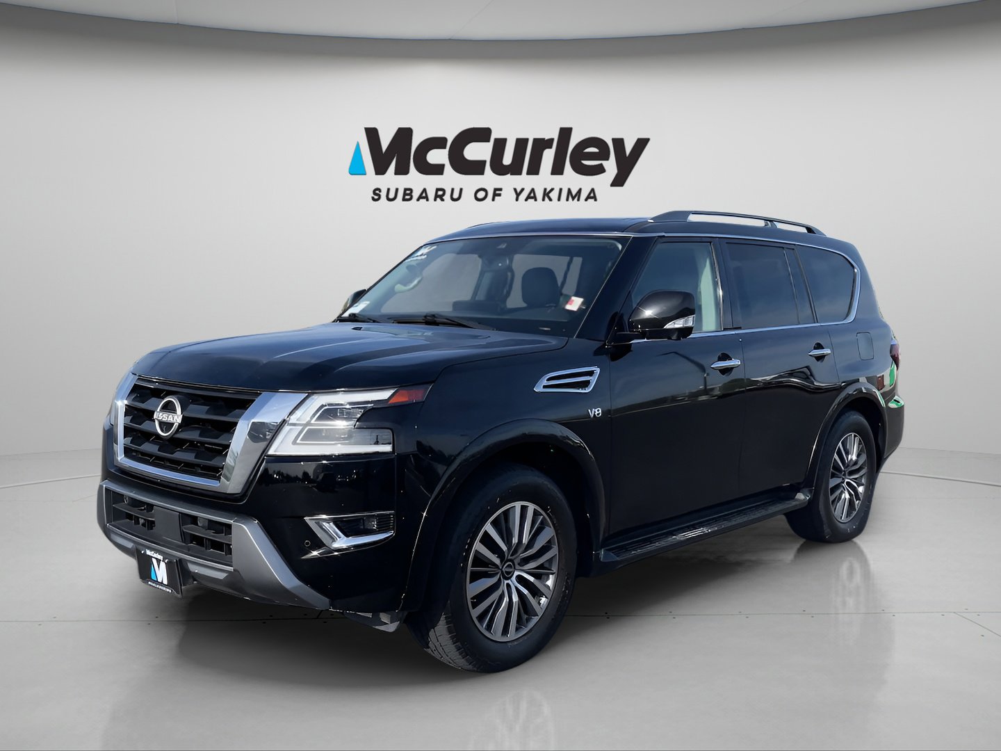 Used 2021 Nissan Armada SL w/ Captain's Chairs Package AWD/4WD image 2