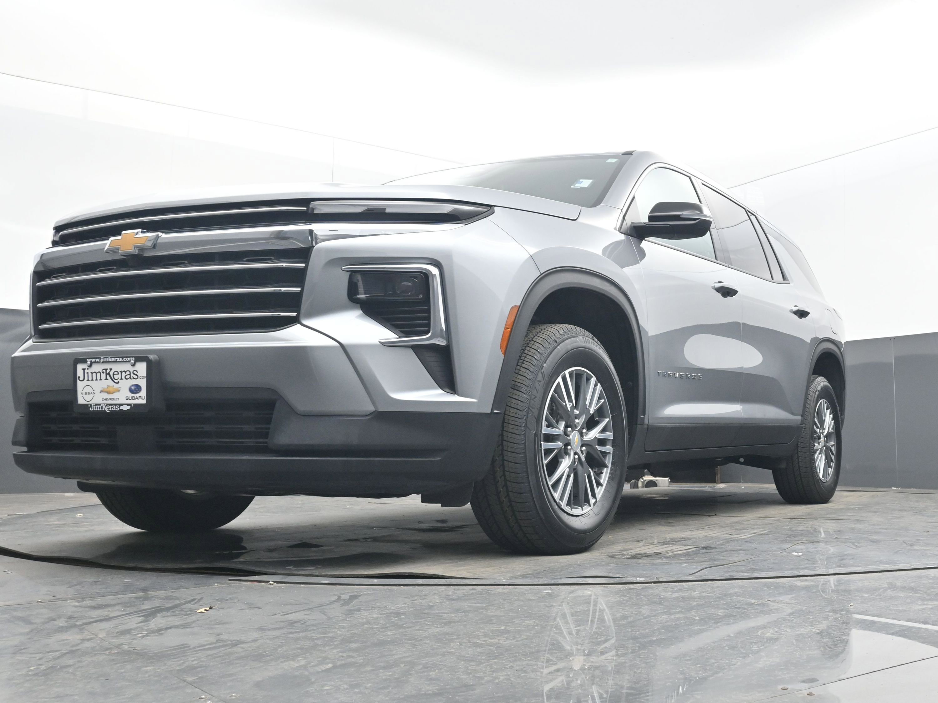 Used 2025 Chevrolet Traverse LT image 22