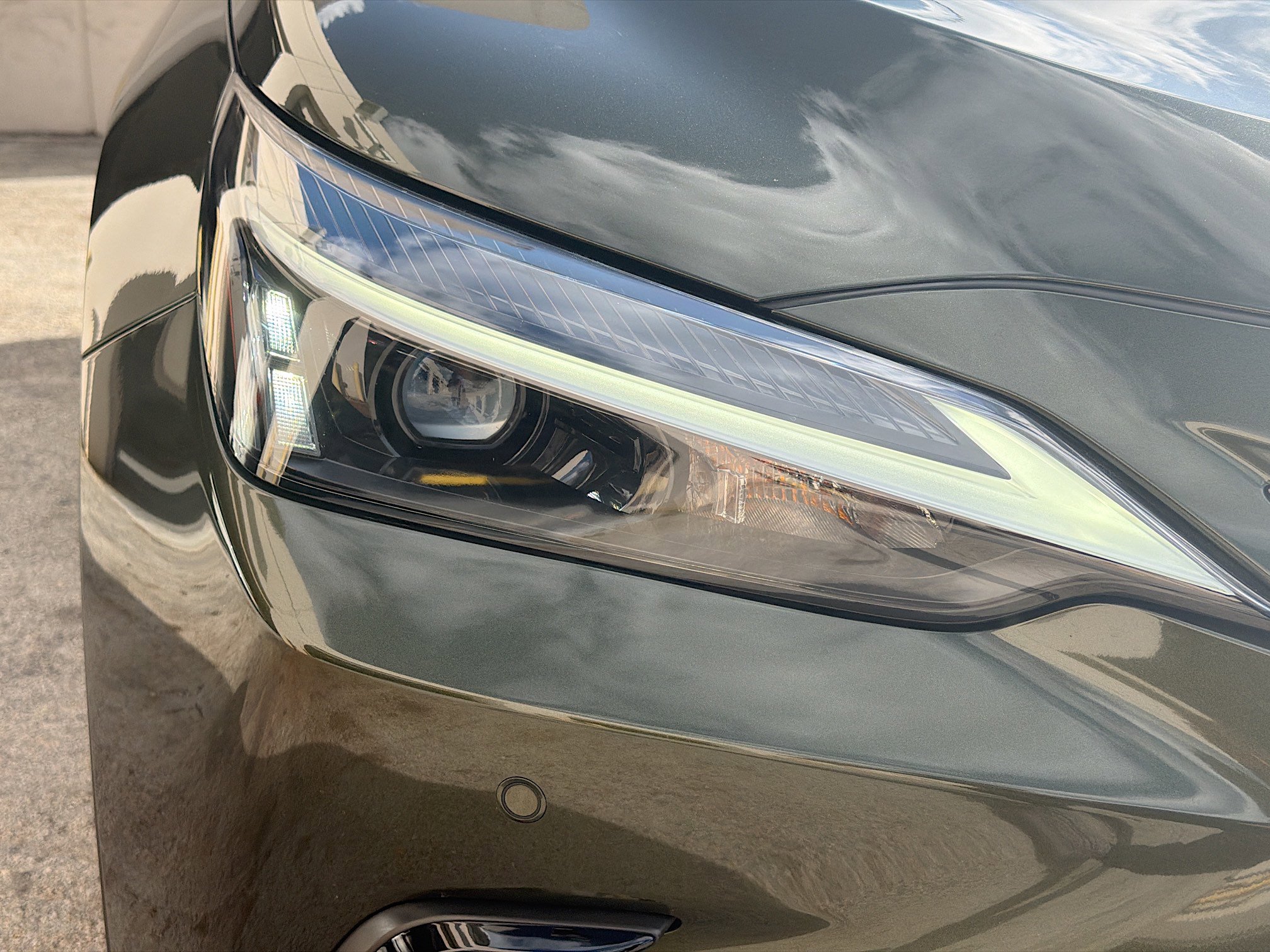 Used 2024 Lexus NX 350h AWD image 34