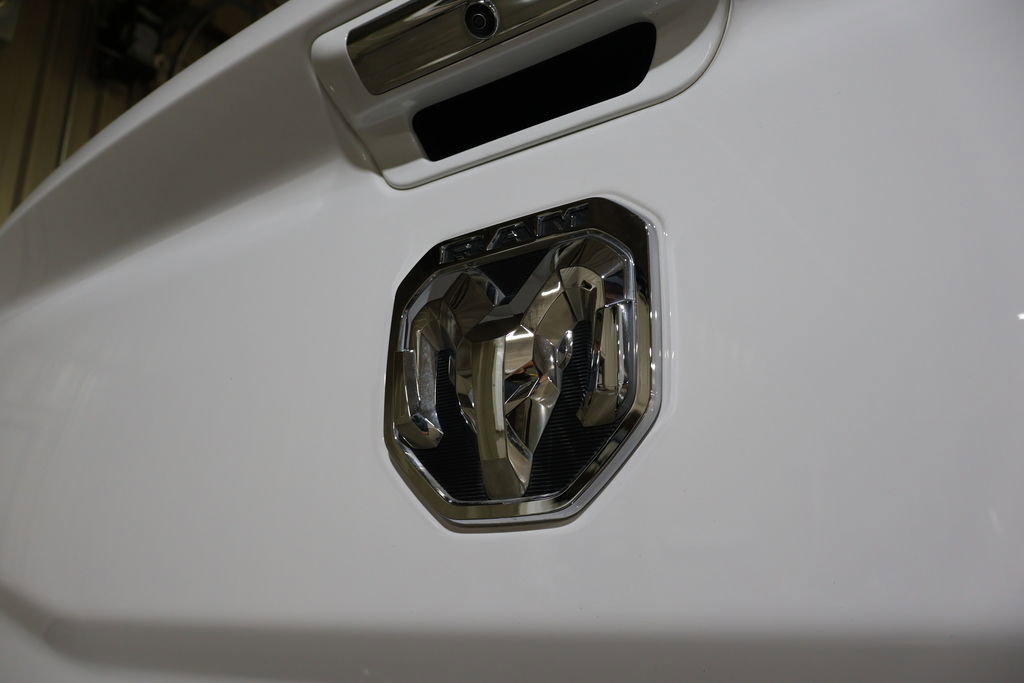 Used 2019 RAM 3500 Big Horn image 64