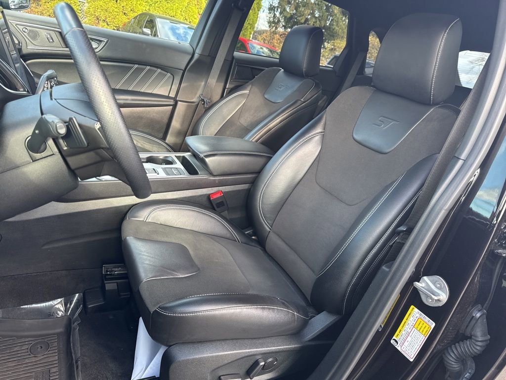 Certified 2022 Ford Edge ST image 7