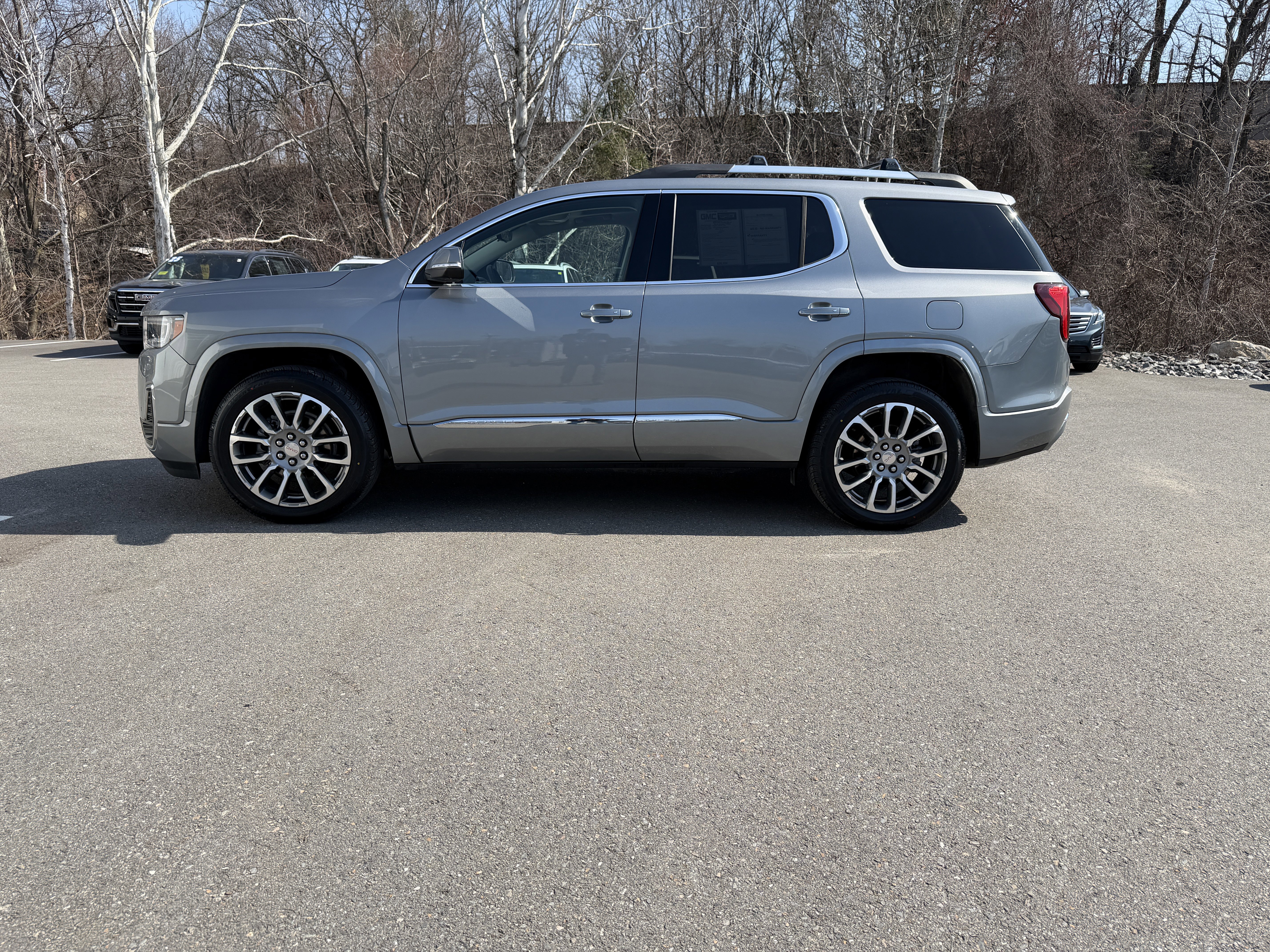 Used 2023 GMC Acadia Denali w/ Denali Ultimate Package image 18