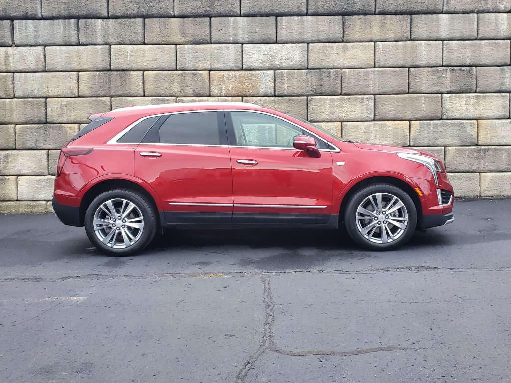 Used 2023 Cadillac XT5 Premium Luxury w/ LPO, Floor Liner Package AWD/4WD image 6