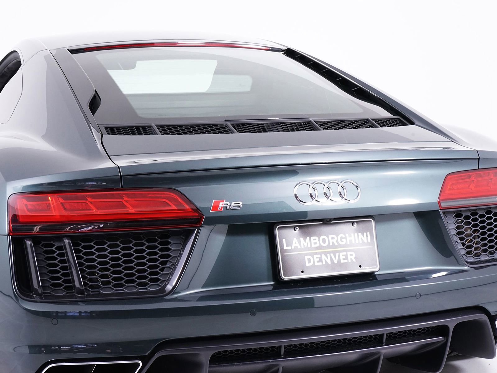 Used 2017 Audi R8 V10 image 19