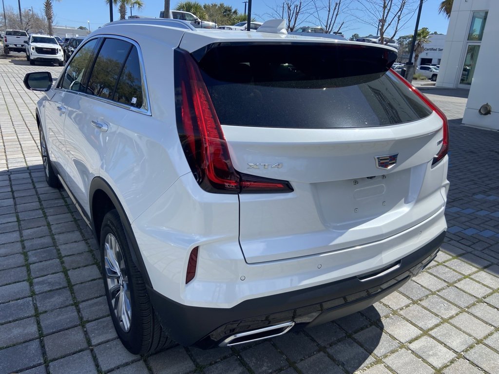 Certified 2025 Cadillac XT4 Premium Luxury image 7