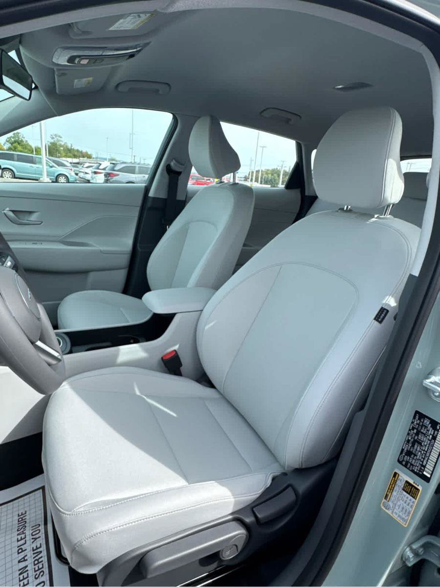 New 2027 Hyundai Kona SE AWD/4WD image 20