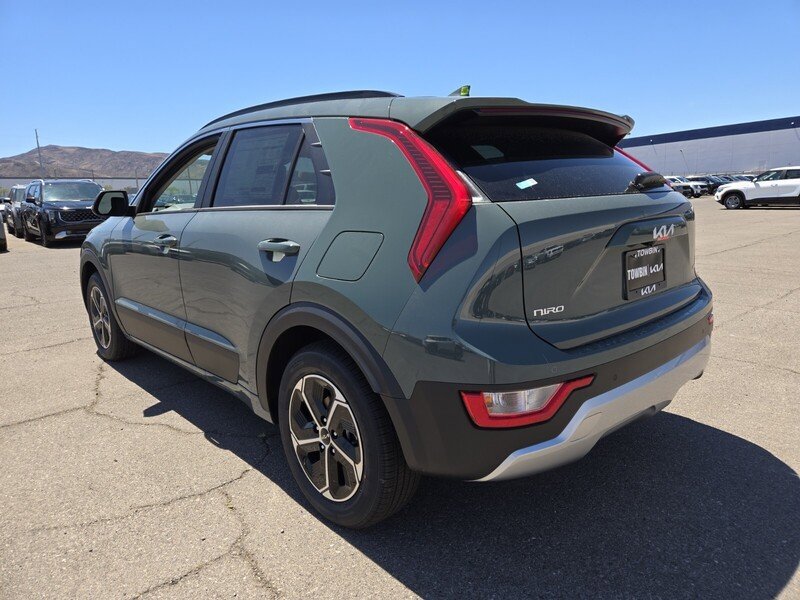 New 2026 Kia Niro EX FWD image 4