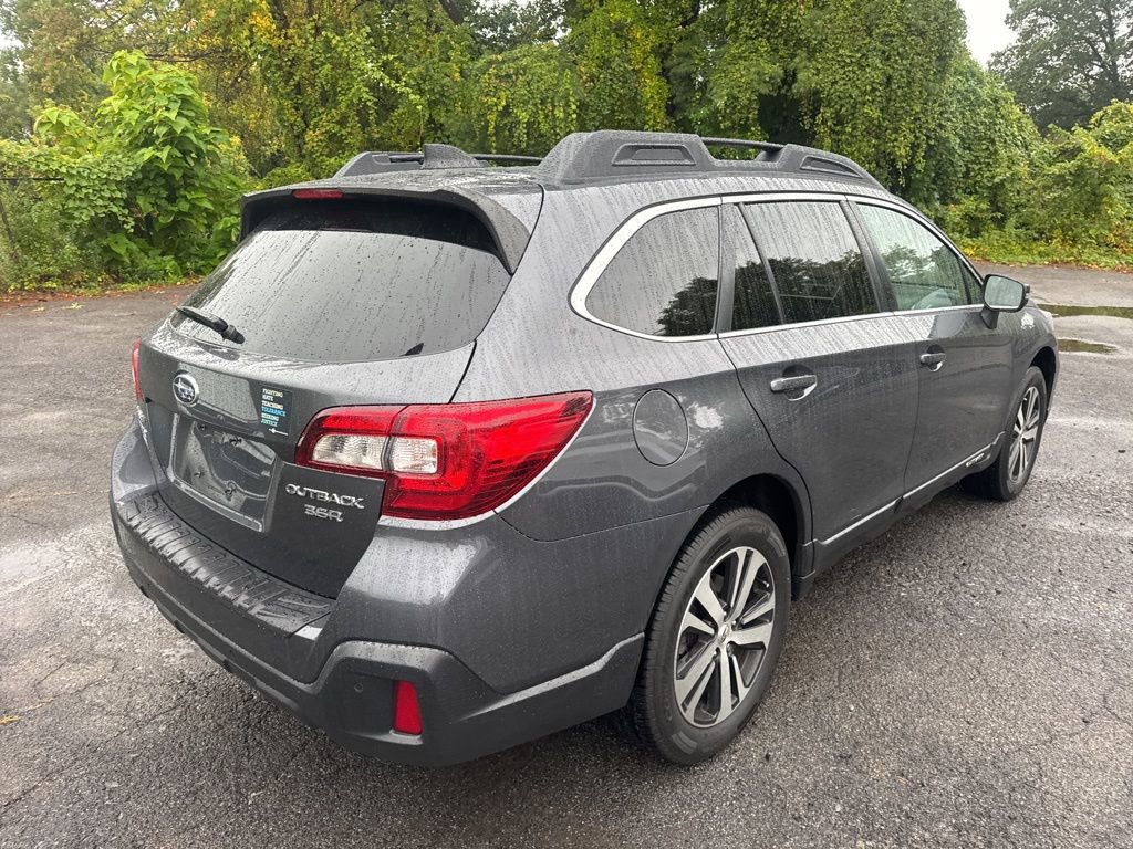 Used 2018 Subaru Outback 3.6R Limited image 5