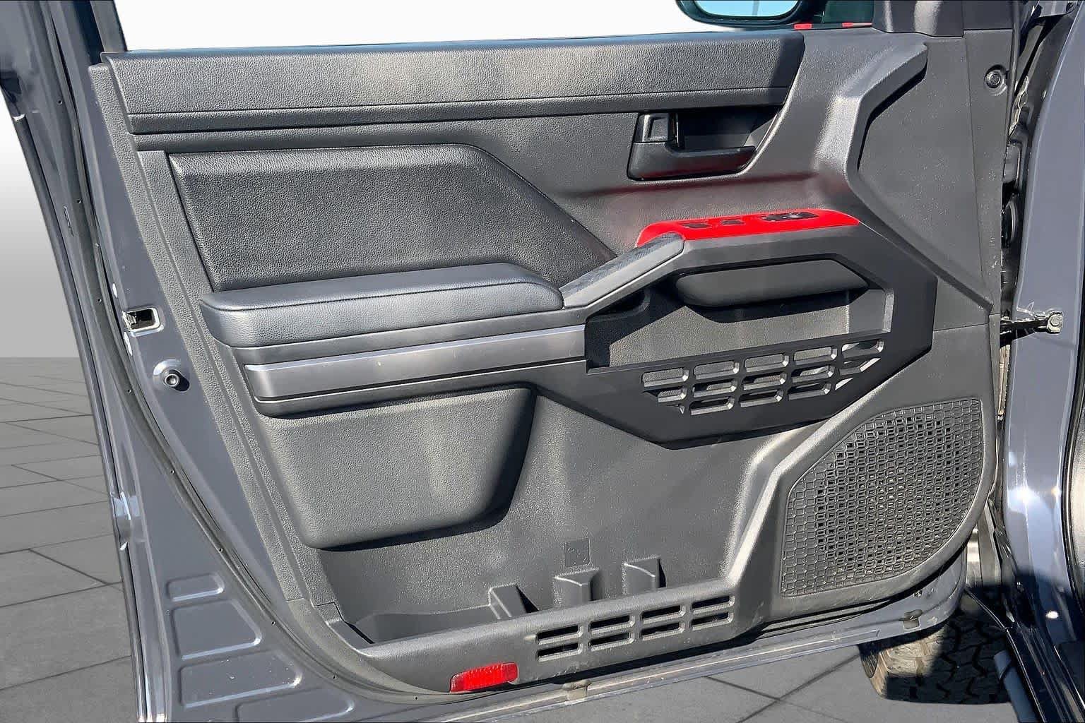 Used 2025 Toyota Tacoma SR5 RWD image 22