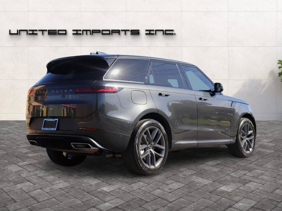 Used 2024 Land Rover Range Rover Sport SE AWD/4WD image 8