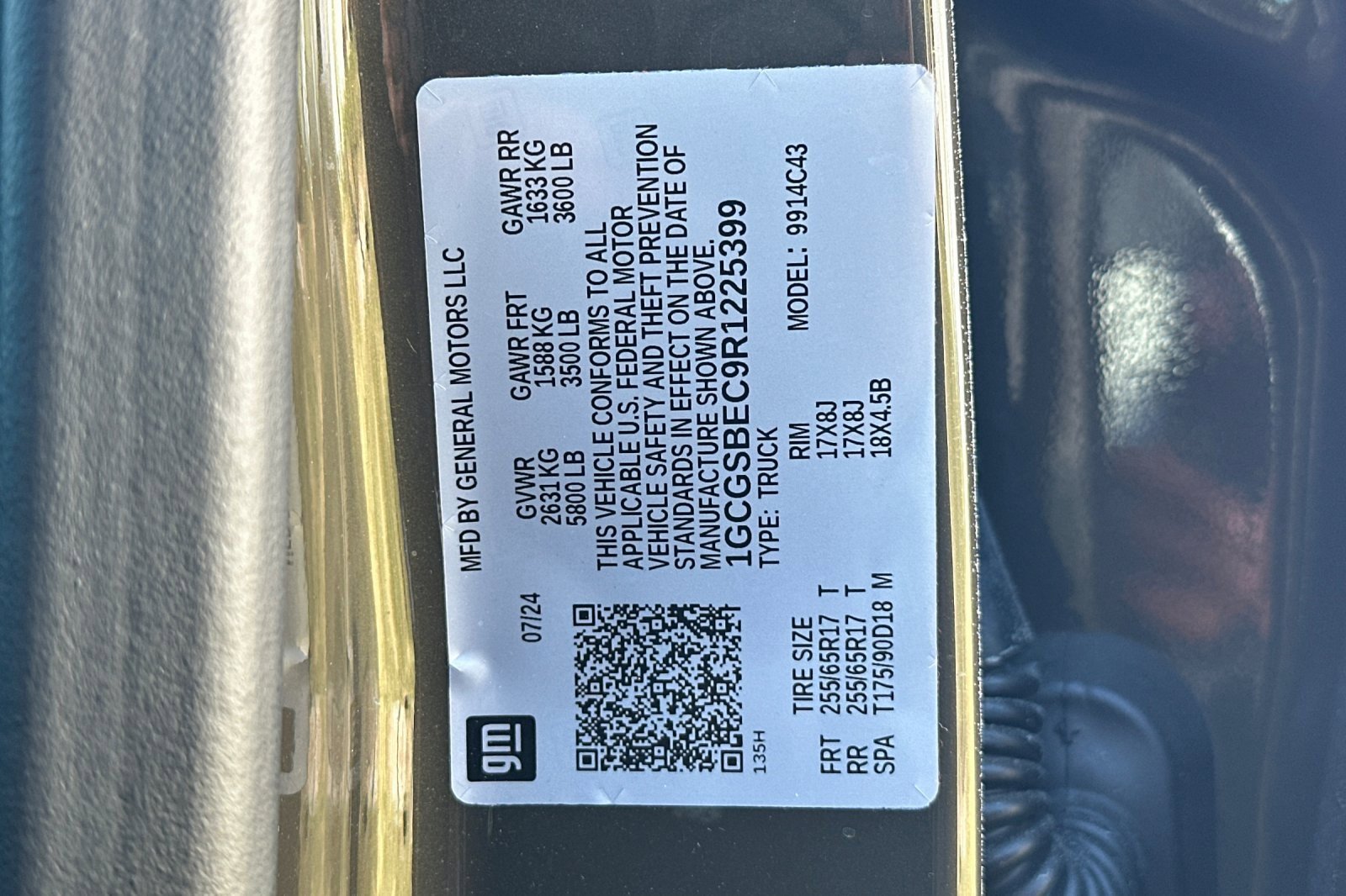 Used 2024 Chevrolet Colorado W/T image 32