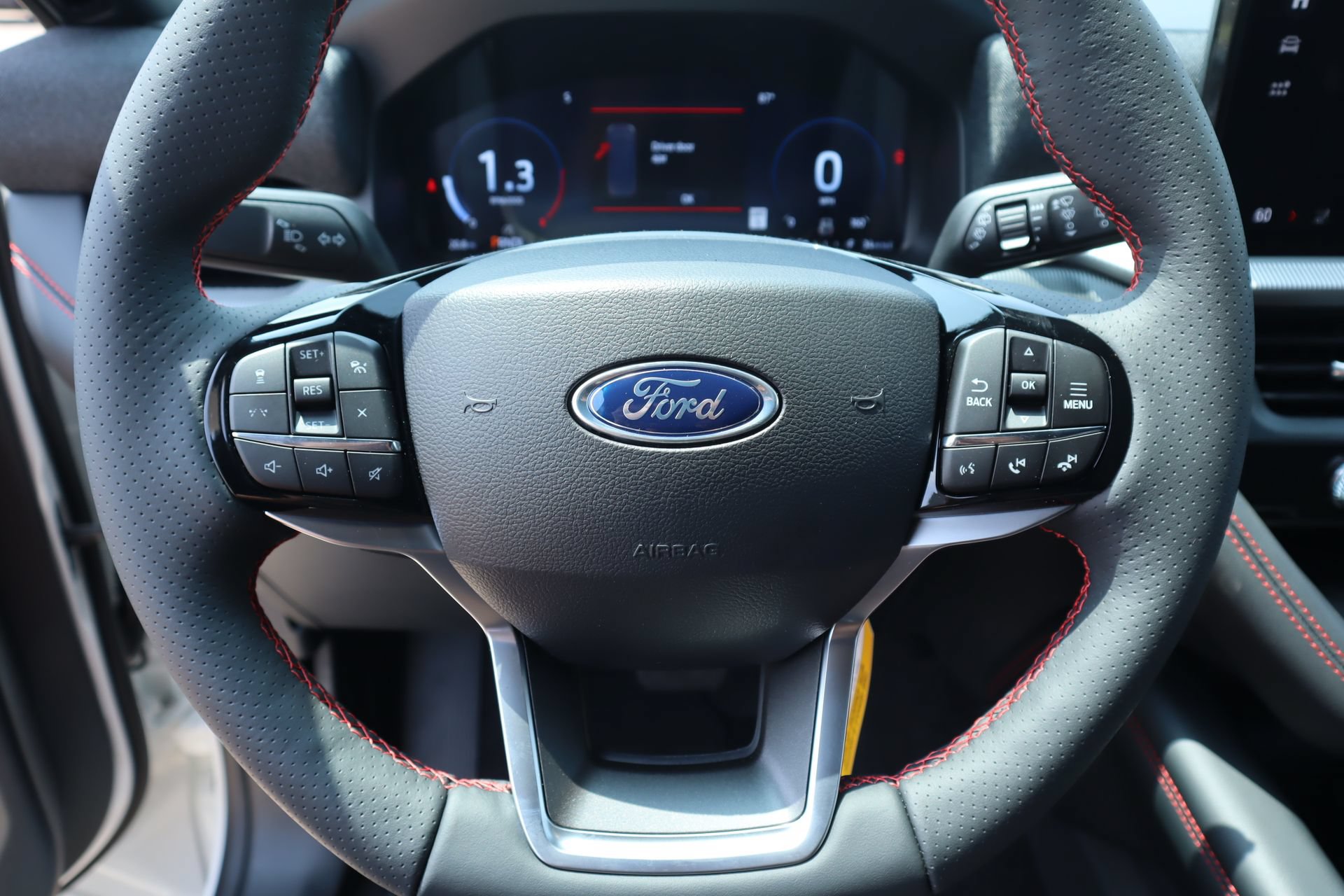 New 2026 Ford Explorer ST-Line w/ ST-Line Street Pack AWD/4WD image 3