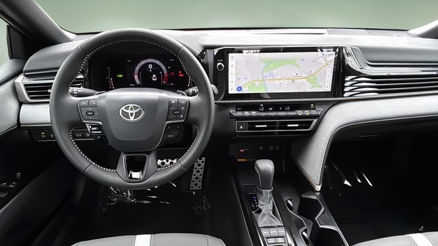 Used 2026 Toyota Camry SE w/ Multimedia Upgrade Package FWD image 10