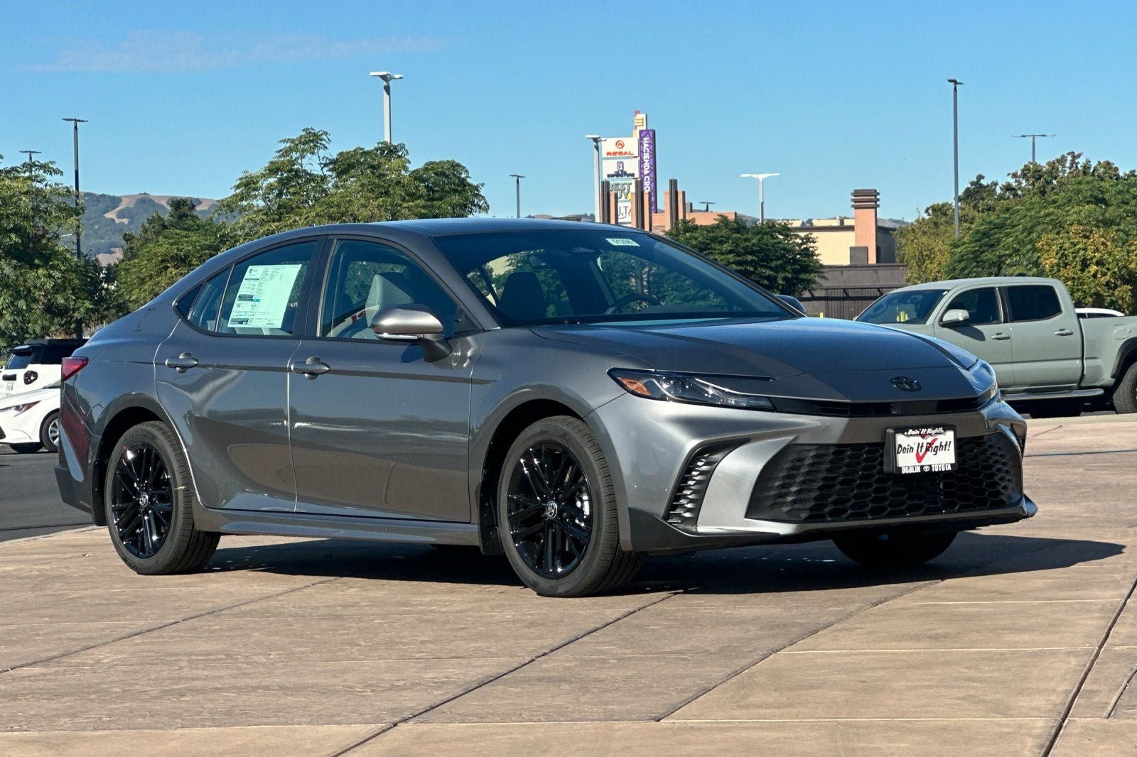 New 2026 Toyota Camry SE w/ Convenience Package AWD/4WD video 2