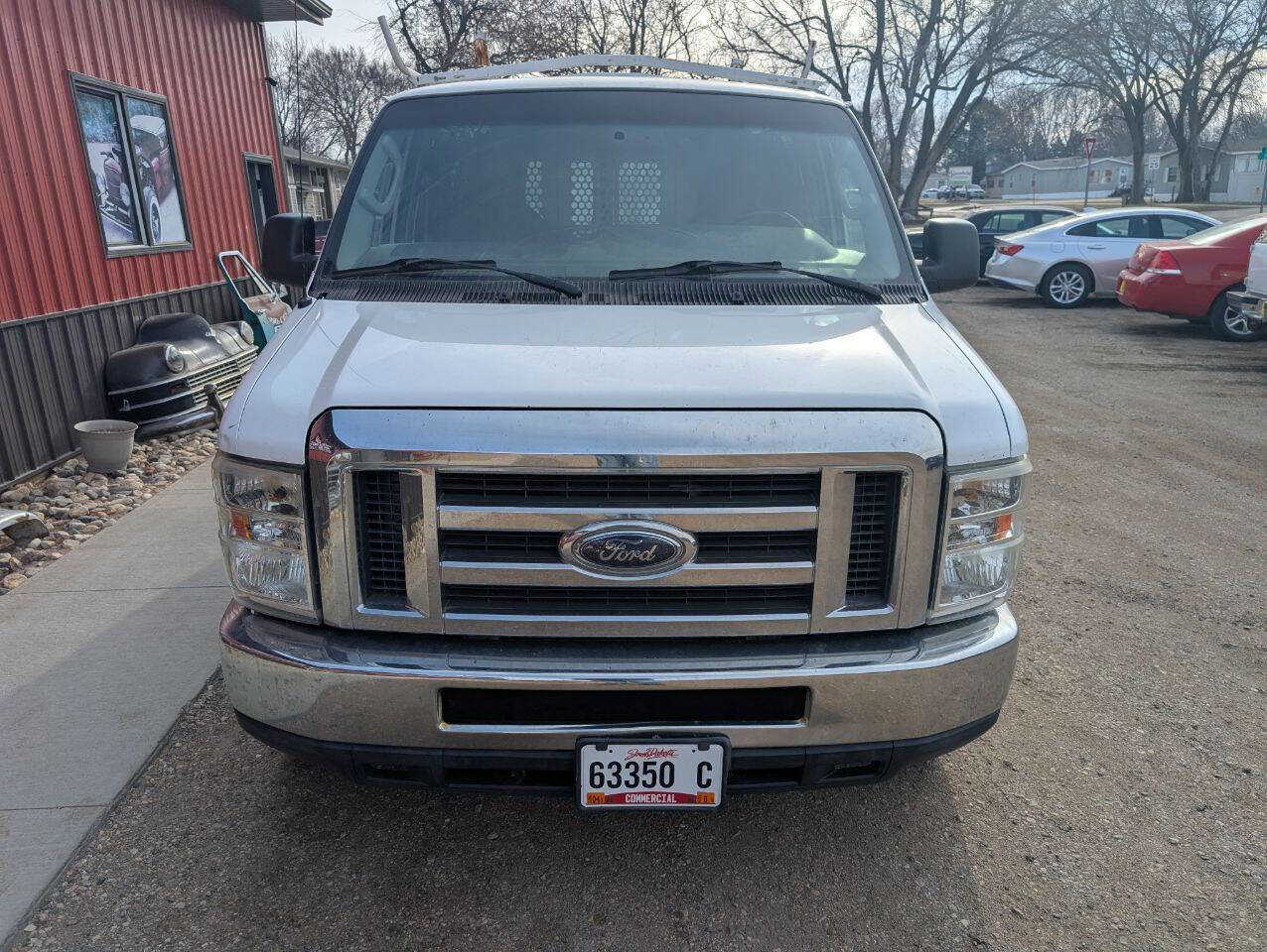 Used 2010 Ford E-250 and Econoline 250 RWD image 3